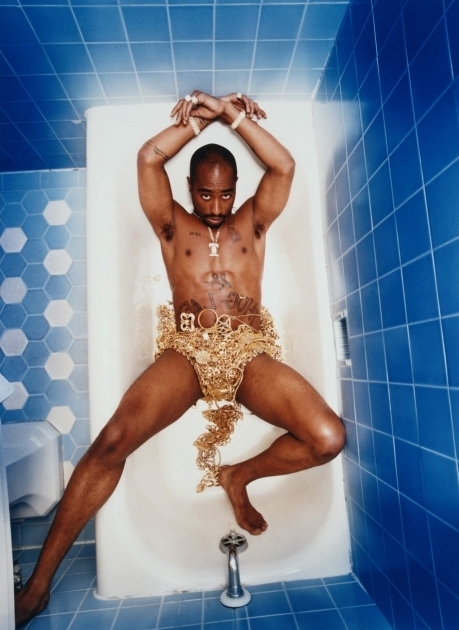 Fascinating Tupac In Bathtub Tupac Shakur Tupac Pinterest Tupac Shakur