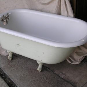 Antique Clawfoot Tub For Sale