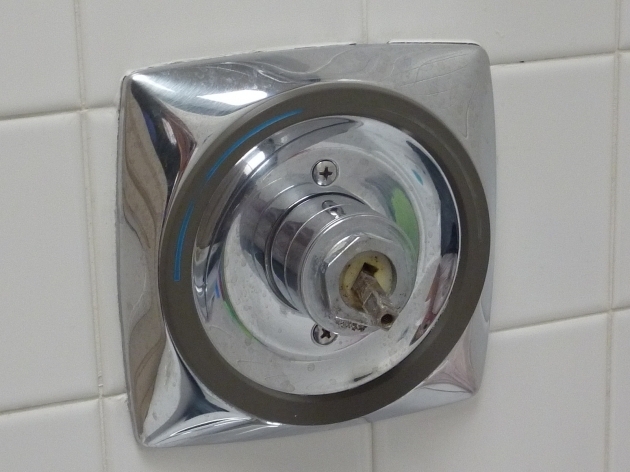 Picture of How To Replace A Bathtub Faucet Bathroom How Can I Easily Fix Or Replace The Broken Knob Handle