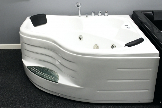 Gorgeous Whirlpool Tubs For Sale Furniture Home Best 2 Person Bathtub Spa Opulent Modern Elegant