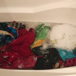 How To Wash Clothes In Bathtub