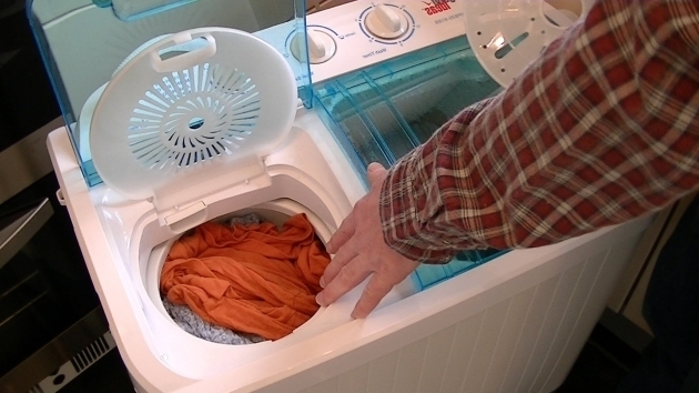 Inspiring How To Wash Clothes In Bathtub How To Use The Good Ideas Twin Tub Washing Machine Streetwize