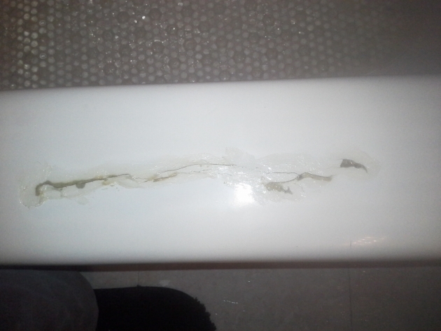 Fantastic How To Fix Crack In Bathtub Waukegan Cracked Fiberglass Tub Repair Tub Tile Counter