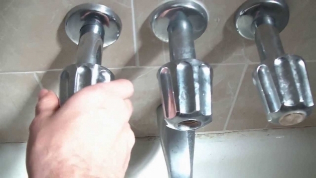 Picture of How To Replace A Bathtub Spout How To Fix A Leaking Bathtub Faucet Quick And Easy Youtube